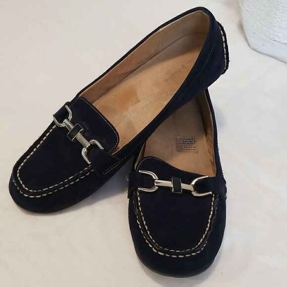 Lizz Claiborne Size 6 1/2 - Picture 9 of 10